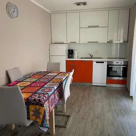 4 Princesses Vela Luka