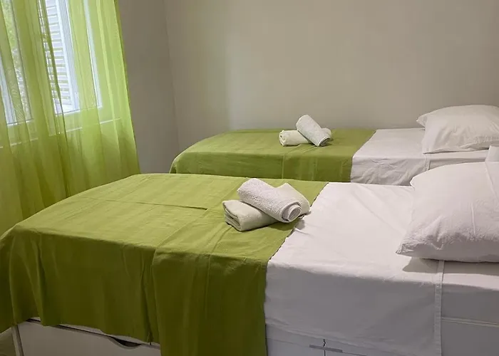 4 Princesses 尼亚卢卡