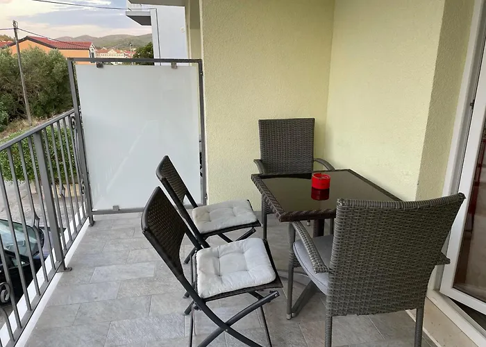 4 Princesses 尼亚卢卡