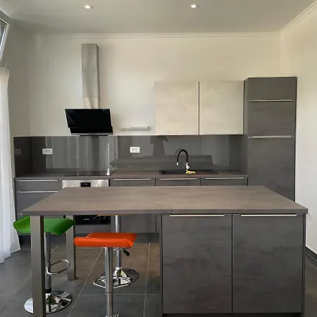 4 Princesses Vela Luka