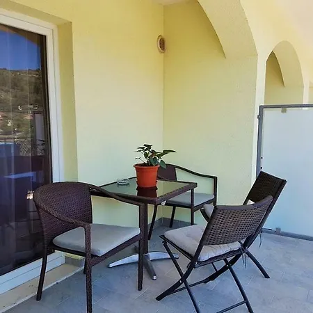 4 Princesses * Vela Luka