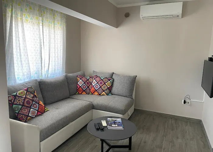 4 Princesses * Vela Luka